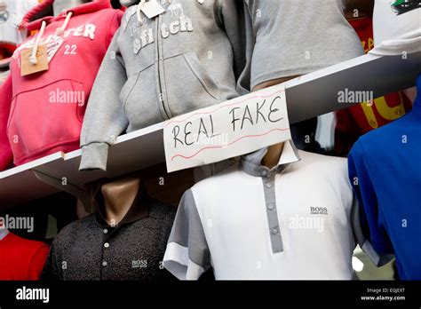 The 4 different types of people who buy fake branded goods – 